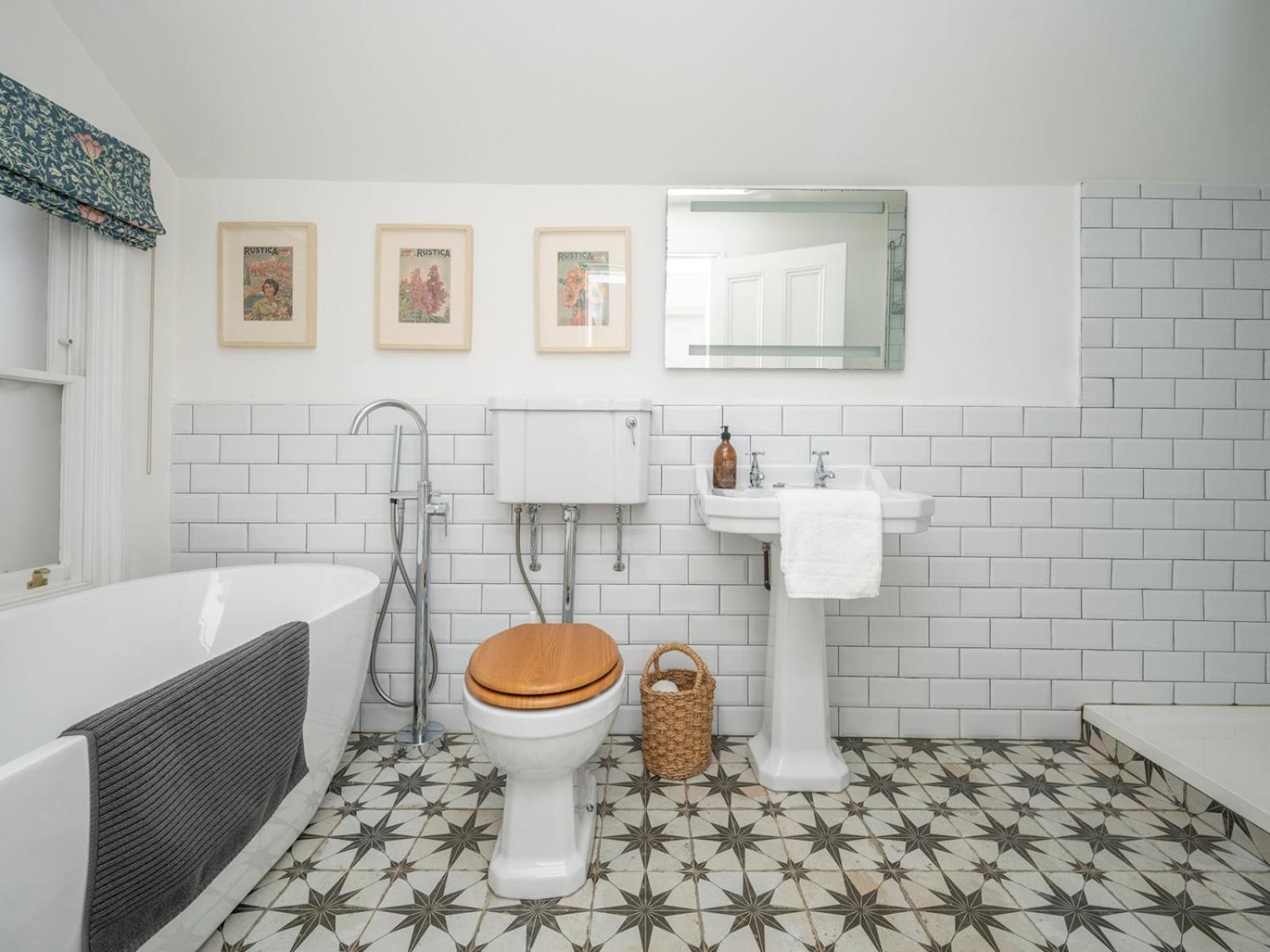 Ferienhaus Charming Victorian 25mins To Bridge Pass The Keys London